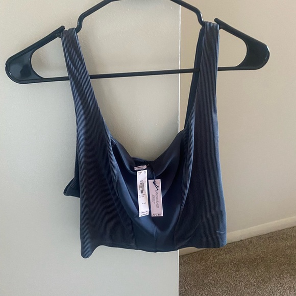 Gray Ripped Crop Top - Picture 3 of 3